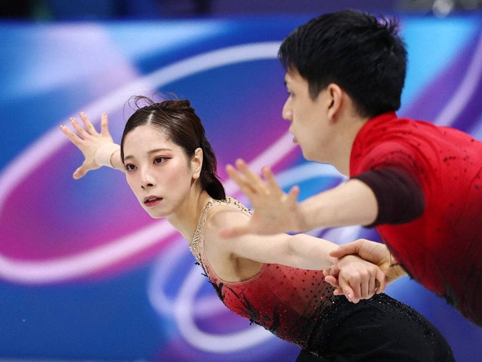 「りくりゅう」5位発進 リフトでミス