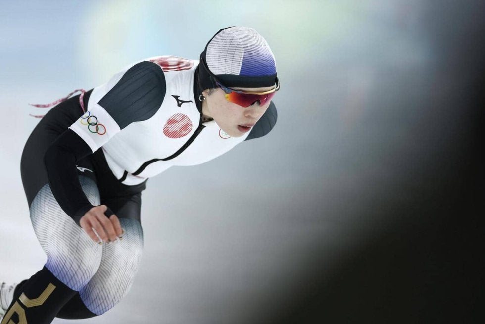 スピードスケート】「力は最大限に発揮できた」攻めきった佐藤綾乃が