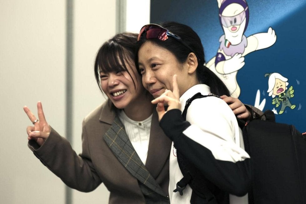 【スピードスケート】高木美帆と姉・菜那とのハグが話題「涙腺崩壊した」「もらい泣き」