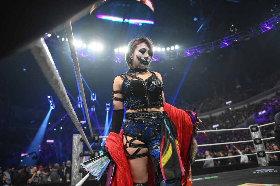 「これは必見だ」世界的人気の日本人女子レスラーがゲームで“自分”を操って大暴れ…リアルすぎる再現度と“おちゃめ”ギャップ姿が話題