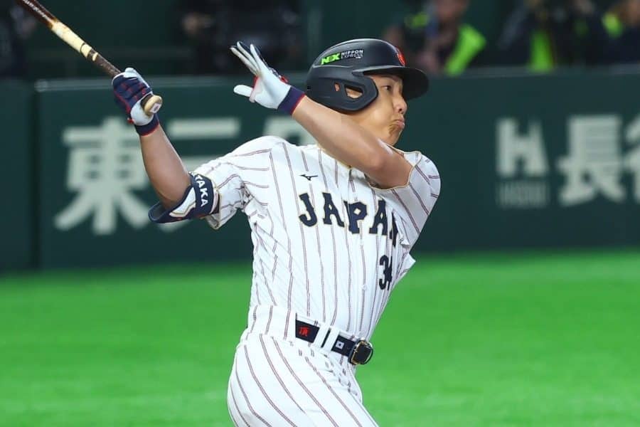 吉田正尚、衝撃2ランの決定的1枚” WBC公式が公開「額縁に入れて飾り