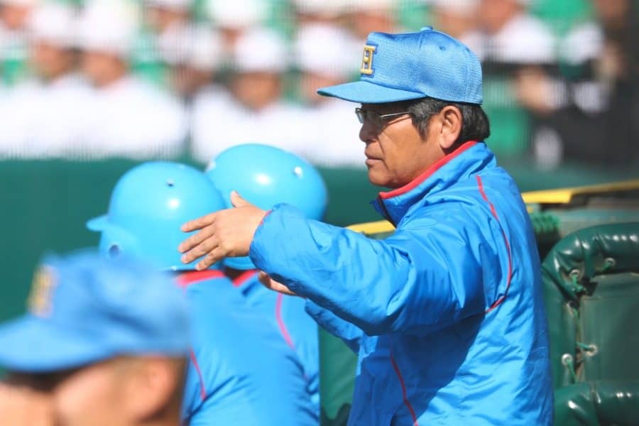 甲子園騒然の“秘策”…大胆プレー成功を生んだ視野 3安打の花咲徳栄を
