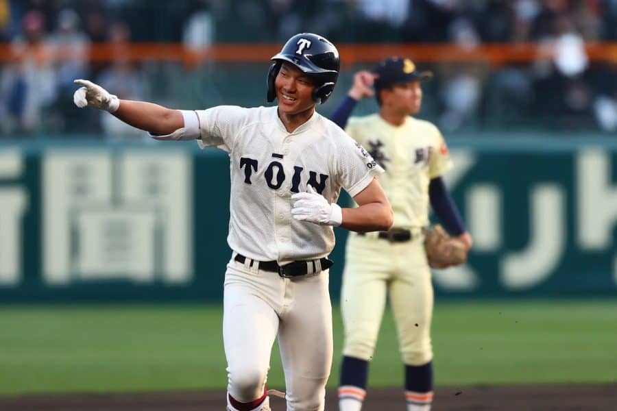 大阪桐蔭野球ユニフォーム（背番号有） 大阪桐蔭を牽引する「4番・DH」 背番号「3」→「20」の屈辱…名将が語る