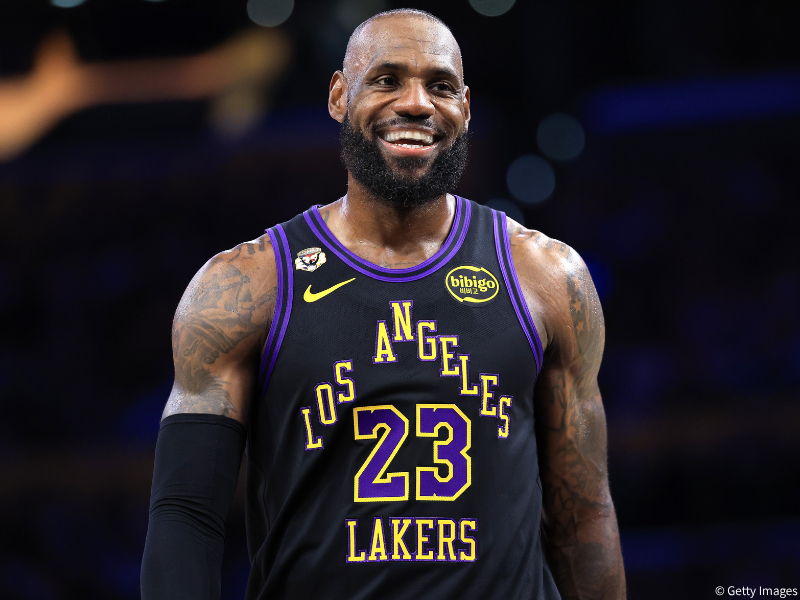 レブロン・ジェームズと八村塁の共演