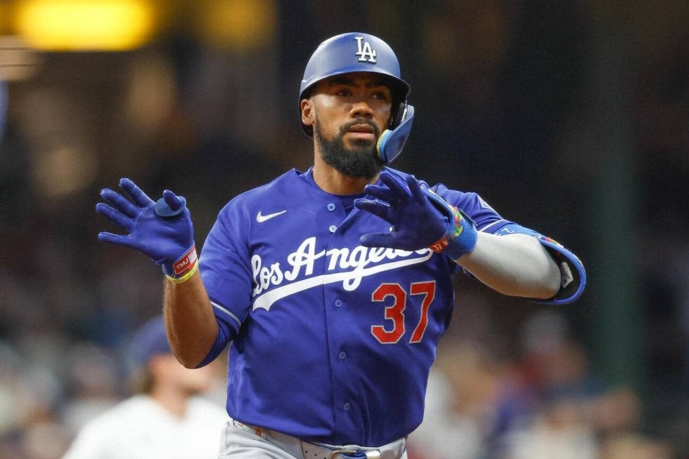 ドジャースのT・ヘルナンデスが逆転3ラン 大谷翔平が「ひまわりの種
