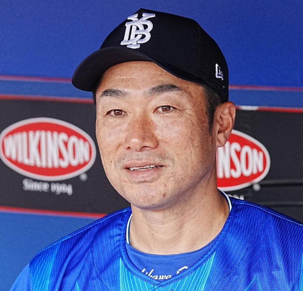 DeNA】相川亮二監督、新外国人2人に期待「いいバッティング、守備も