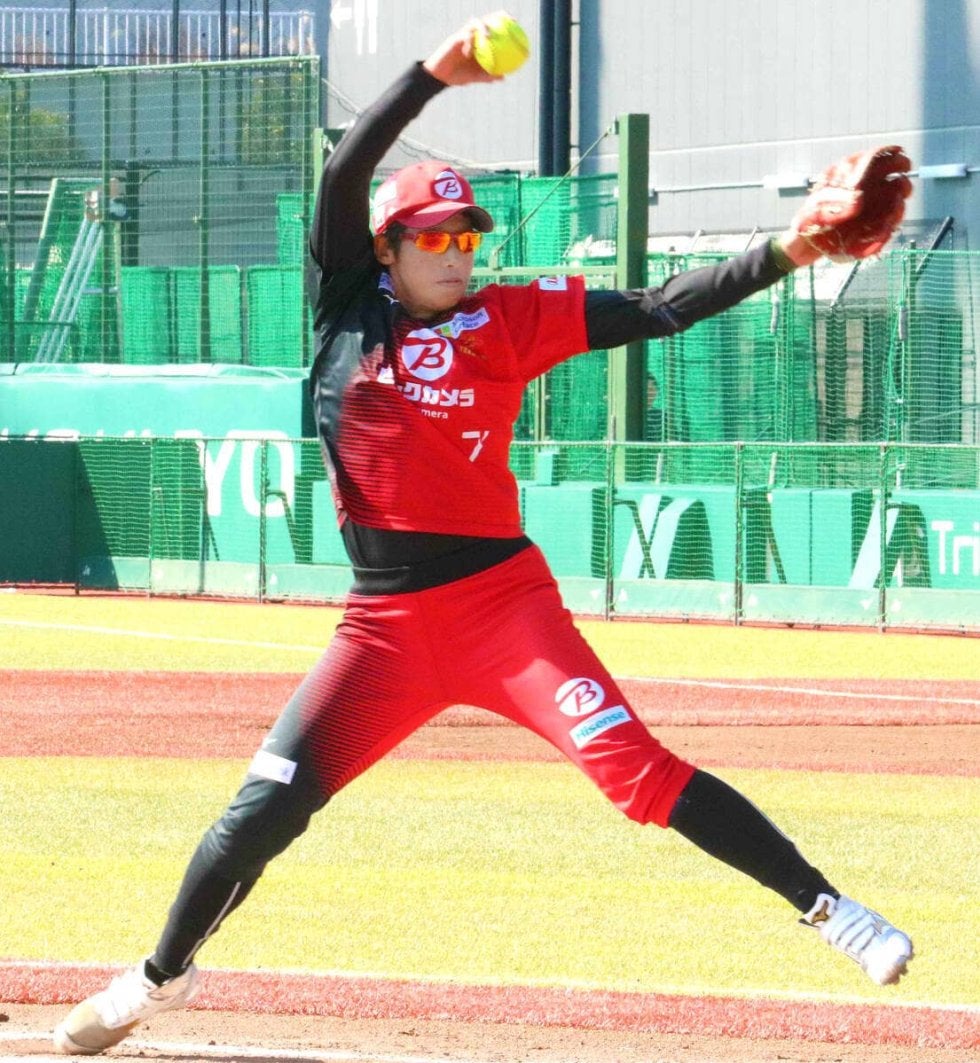 ソフトボール】レジェンド・上野由岐子「年相応のピッチングを」登板