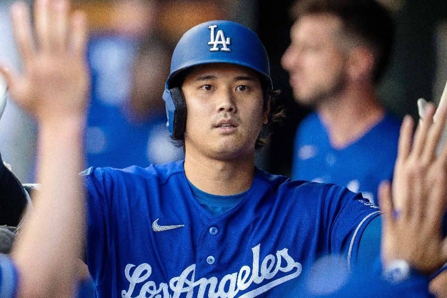 ド軍、メジャー最速50勝 大谷翔平の17号先頭打者弾が呼び水…フリーマン