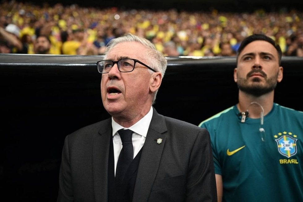 W杯】イタリア出身のブラジル指揮官がブラジル国歌を熱唱…世界的名将