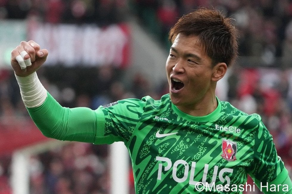 さすが彩艶に正GKを譲らなかった男｣西川周作40歳、超絶ロングフィード