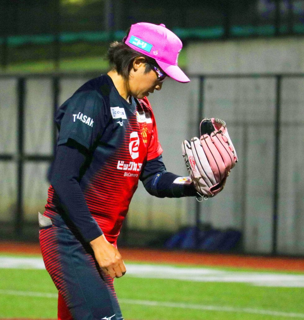 ソフトボール界もサイン伝達器具をアジア初の試験導入 宇津木麗華監督