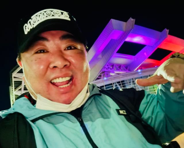 ドランクドラゴン塚地、ももクロクリスマスライブ2024に参加し「はあ～最高でした」と満面の笑み