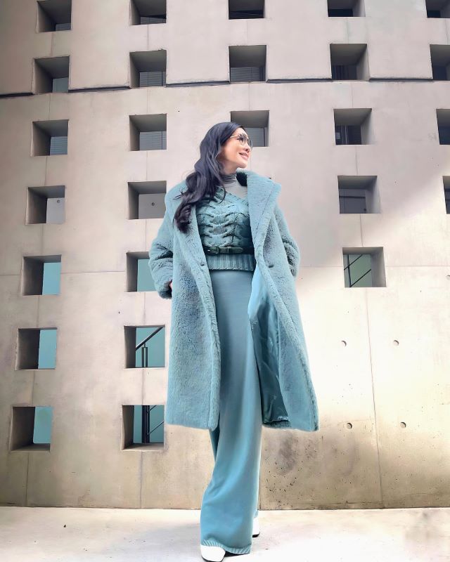 アンミカ、モスグリーンのモコモコのベアーコートを着こなした姿がセレブ感満載「アンミカスタイル👏👏」