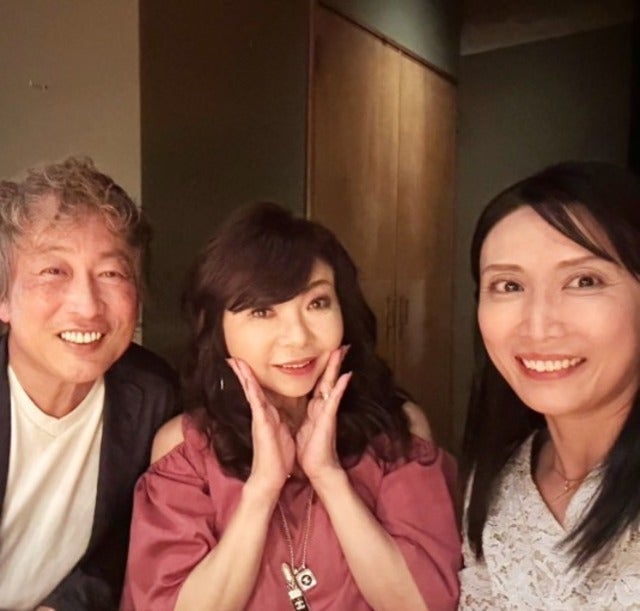 ハイヒール・モモコが小山進や松川浩子と久々に食事！