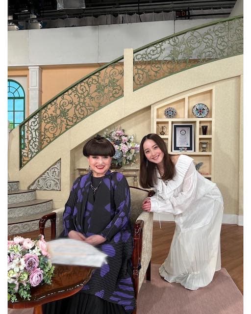 佐々木希 徹子の部屋に2度目の出演📺✨徹子さんとのツーショットが話題に👀