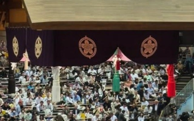 「すげぇ〜迫力だった」上原浩治が大相撲を初観戦！