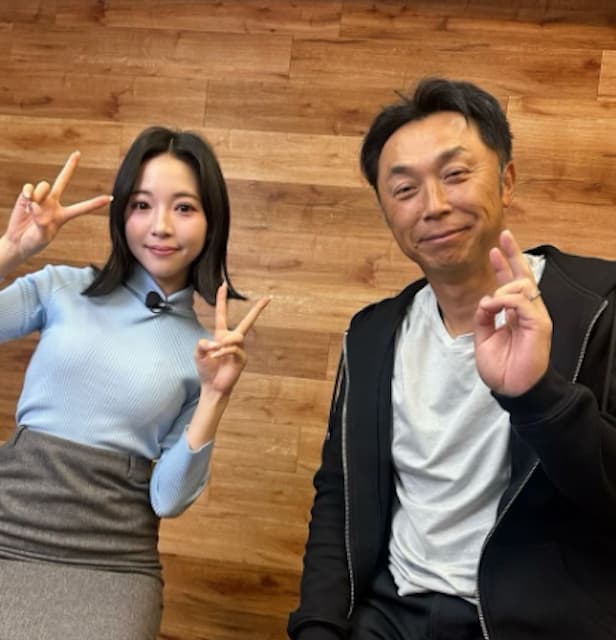 宮本慎也　人気急上昇？！野球いっかんアシスタント齊藤七夏瑚とのツーショット