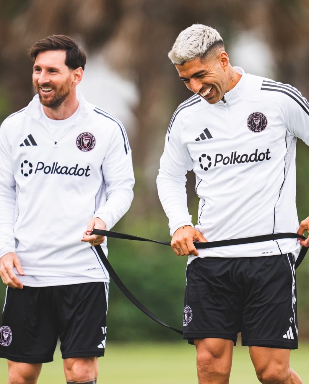 ルイス・スアレス、メッシと再共闘の喜びを投稿！