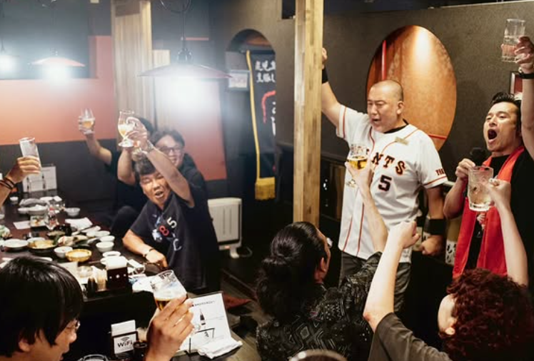 リトル清原、吉祥寺で乾杯宴会！カメラマン名も記載し感謝披露