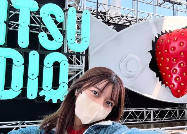 「右を向いても左を向いてもしあわせでした」上白石萌歌、スピッツの展示会を堪能！