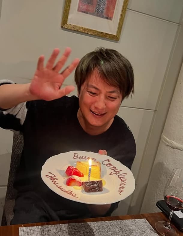 「おれ玉手箱開けたっけ？笑」上地雄輔、誕生日に自分の年齢にキョトンとする投稿がジワる！