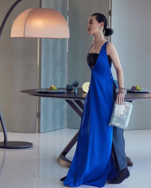 篠原ともえがアルマーニを身に纏い撮影 ファンからは「めっちゃ素敵」