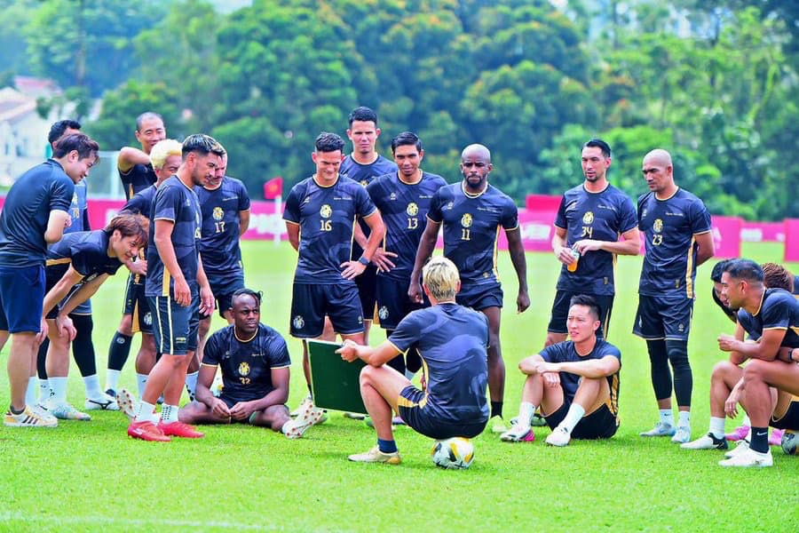 “本田圭佑の現場力”が光る一枚　Asia Warriors、マレーシアで再始動