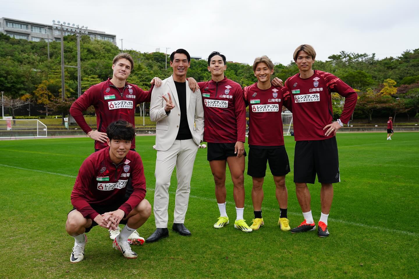 槙野がヴィッセル神戸と浦和レッズのキャンプ取材「今年のJリーグも目が離せない^ ^」⚽️