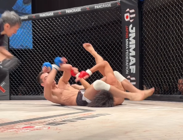 圧巻の一本勝ち！パンクラス 佐藤ゆうじ、得意の寝技で1Rフィニッシュし決勝へ