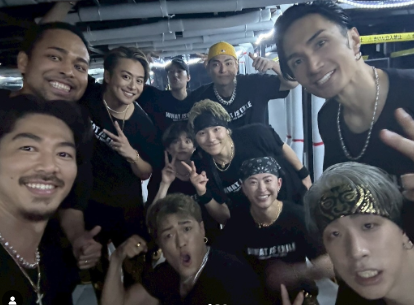 「涙が止まらなかった」EXILE AKIRA、次世代メンバーとの共演に感無量の舞台裏ショット公開