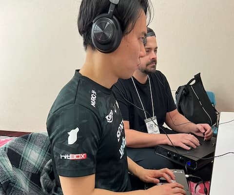 プロゲーマー・どぐらがカプコンカップ出場選手の裏側を激写！