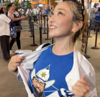 「テンション爆上げですやん」元ソフトボール選手の美女、推し選手の