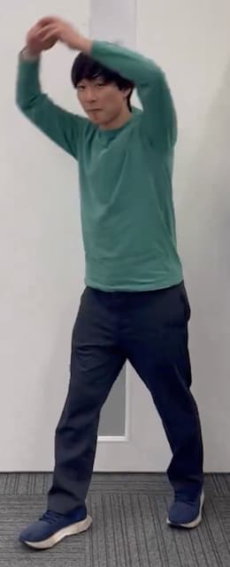 あの人気芸人がドラフト会議の指名を待つ！？「右投げ右打ち　48歳　投手」