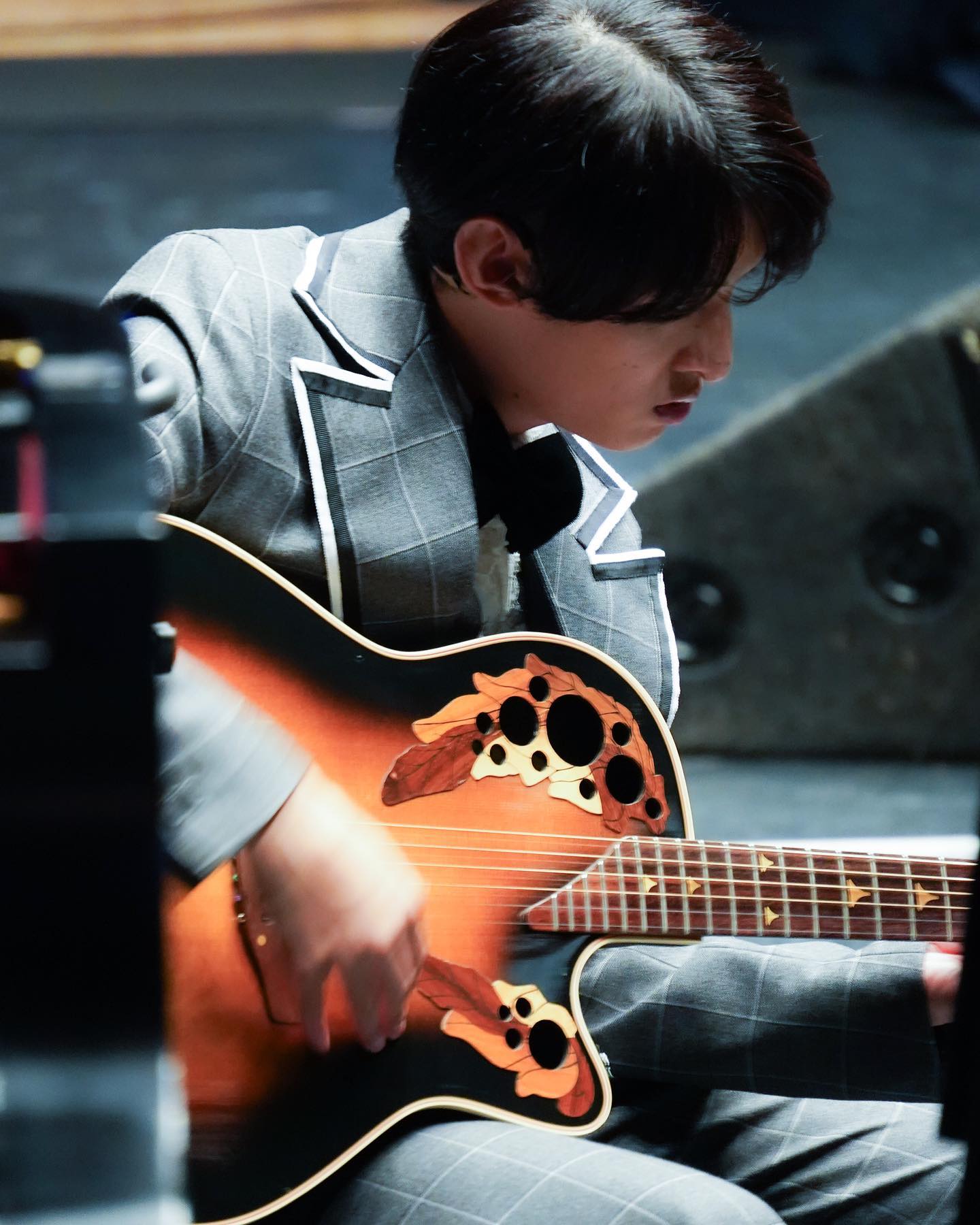 Snow Man・向井康二の出演舞台オフショットが話題✨「こじるど🧡おつかれさまです🧡」