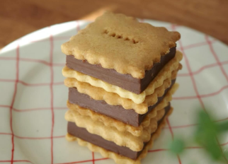 「次回はお店で購入⁉」三上真奈アナ、手作りバレンタインに奮闘