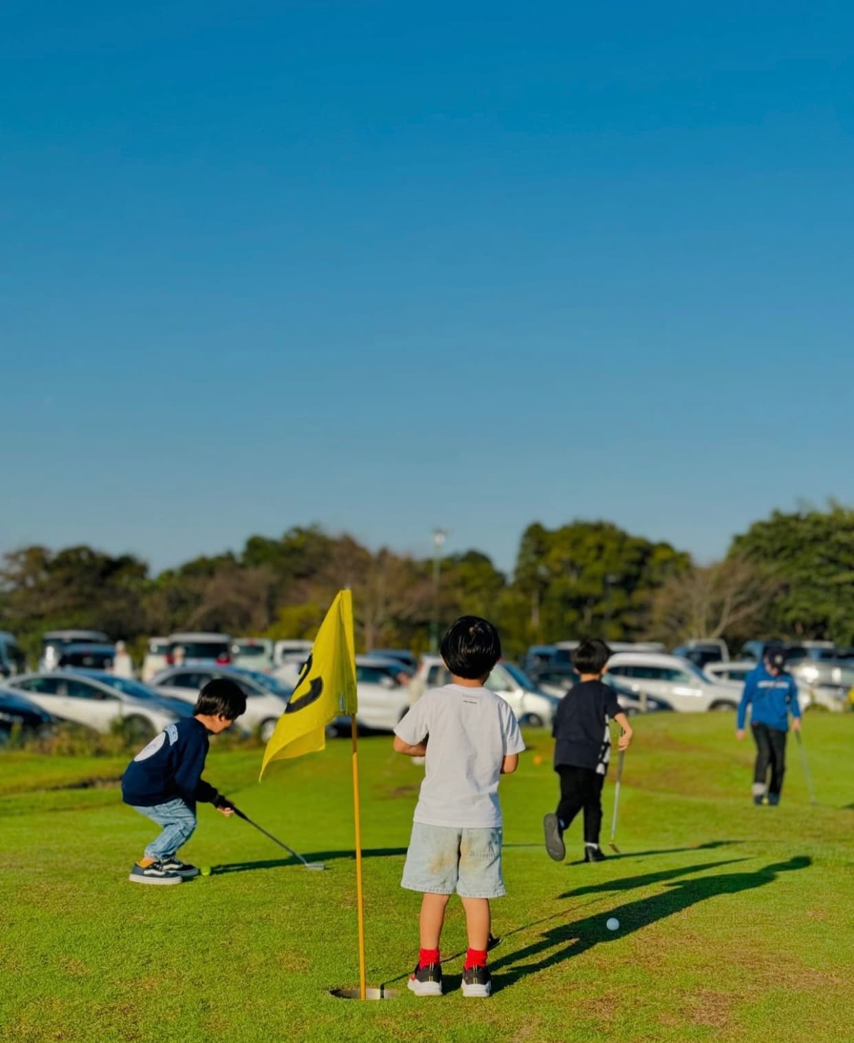 プロゴルファー薗田峻輔の息子がパターゴルフへ。ナイスプレーに母びっくり！！！