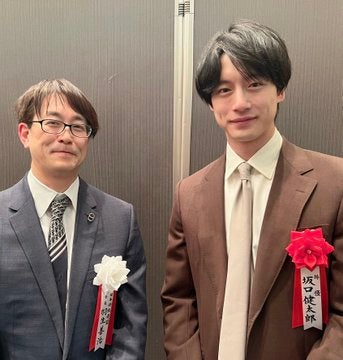「2人とも素敵すぎます！」将棋・羽生善治　坂口健太郎との豪華2ショット公開！！