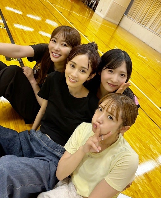 「すごい空間!!」AKB48・小栗有以がレジェンドOGたちとの豪華4ショットを公開！
