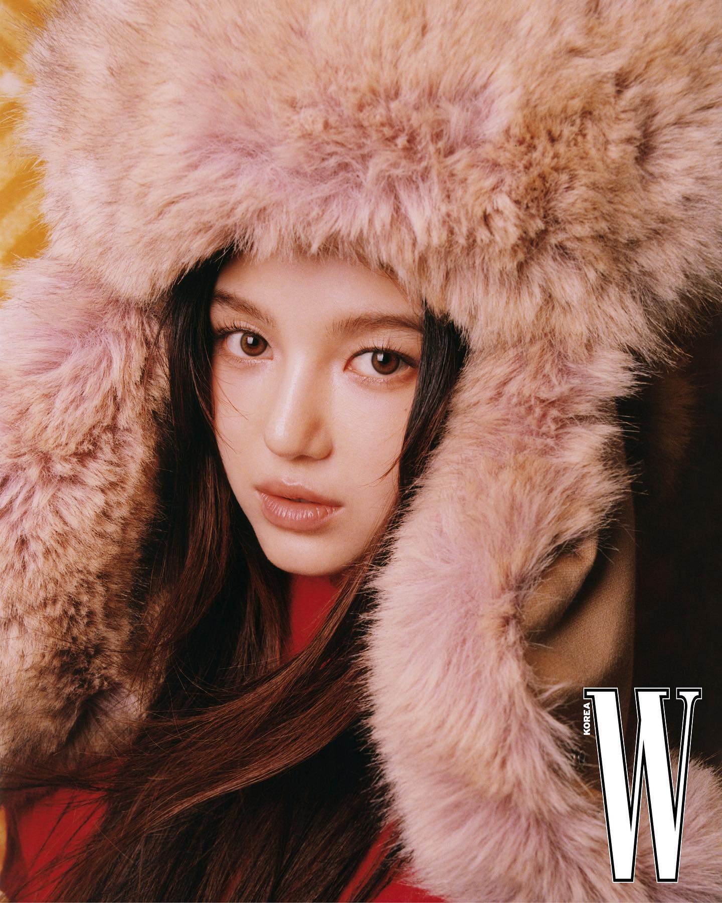 世界が注目する新人アイドル、NewJeansのダニエルが最新モデルショットを公開！美しさにファンは虜に