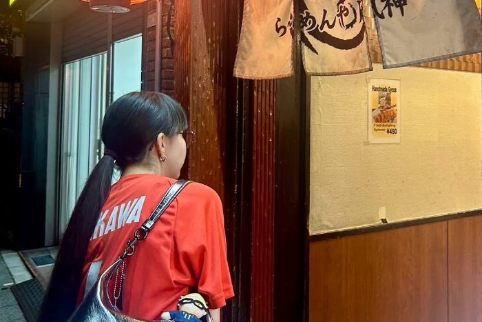 ラーメン好きのcocomi、試合観戦後のラーメンを楽しみに、背番号4を背負いながら今日も応援がんばりました！！