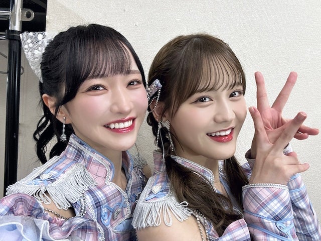 「撮り方も天才」人気アイドルグループの仲良しショットが話題に