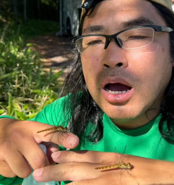 2匹のトンボに選ばれし男 ロッチ中岡！「トンボに慕われる中岡さん最高」