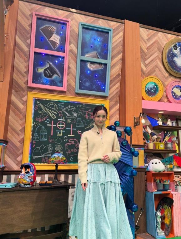 佐々木希のツインお団子ヘアが可愛すぎると話題に✨