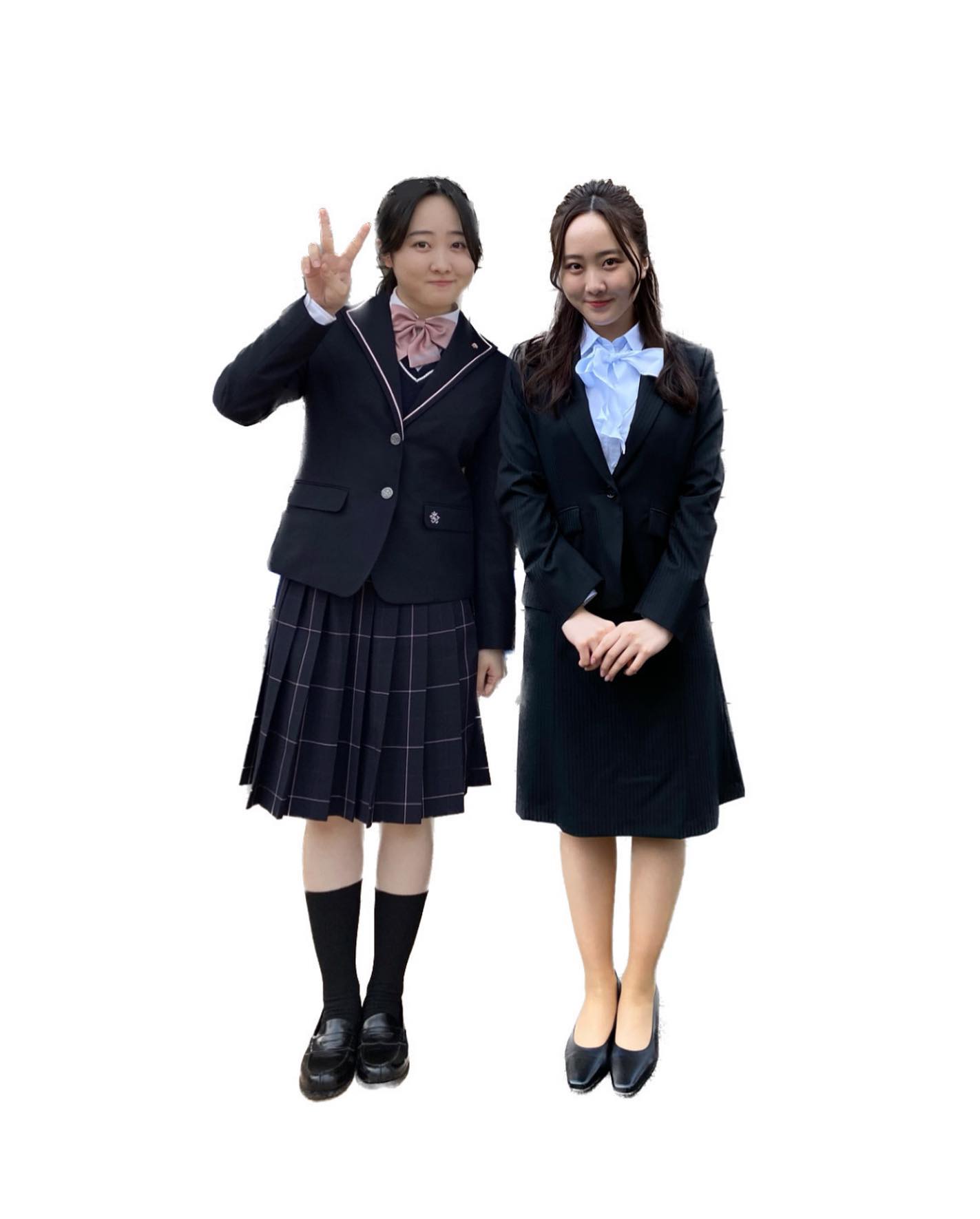 難関大学に進学と噂の本田望結がパーフェクトなスーツ姿を公開👀