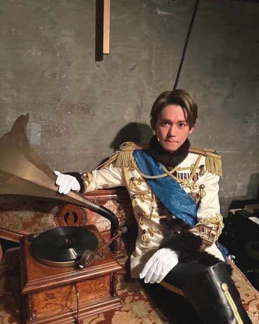 「再演希望です！」WEST.小瀧望、主演ミュージカル終了で王子様過ぎるショットを公開！