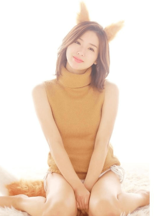 「でら…ステキ過ぎます」あの美女ピアニストが、男子大人気の”どんぎつね”セクシーショットを披露し大反響！「本条舞」