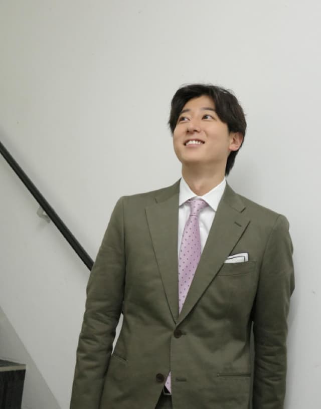 岡澤アキラがGW明けの最新ショットを披露「自分のペースで切り替えていきましょうね！」