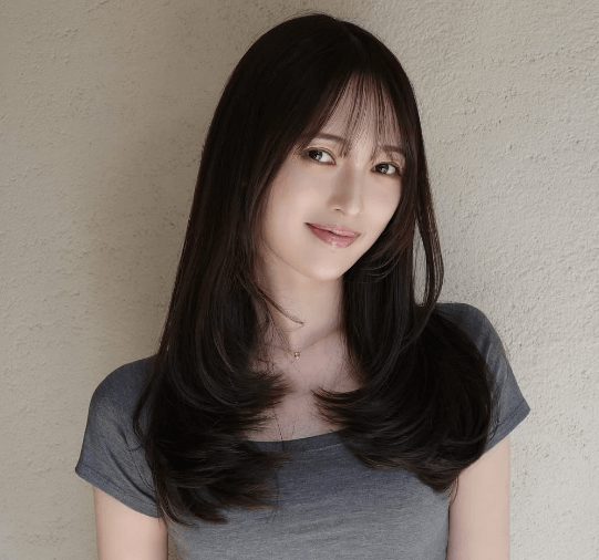 「美しすぎる」人気モデル、ニューヘアカラーのお披露目！美ショットにファン見とれてしまう「あまりにも美しすぎるし可愛すぎて」