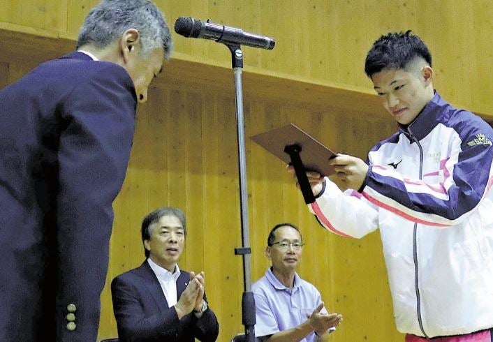 パリ五輪男子高飛び込み銀メダリスト・玉井陸斗がインターハイに登場…開会式の前には「特別表彰」も