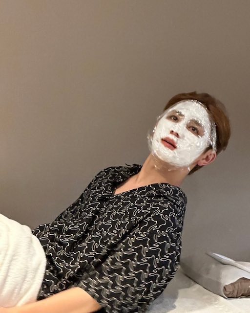 山田涼介「痛かったです。涙でました。」衝撃ショット公開😲初〇〇挑戦を告白💭